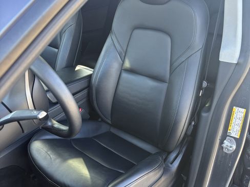 Used 2023 Tesla Model Y Long Range image 6