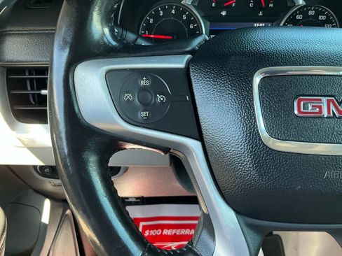 Used 2019 GMC Terrain SLT image 25