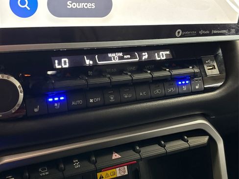 Used 2023 Toyota Sequoia Platinum image 46