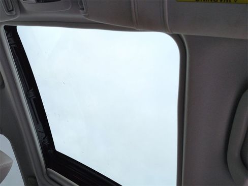 Used 2016 Subaru Forester 2.5i Premium w/ All-Weather Package image 13