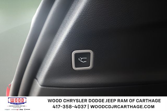 New 2026 Chrysler Voyager LX FWD image 25