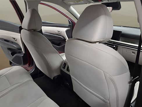 Used 2025 Hyundai Tucson SEL image 16