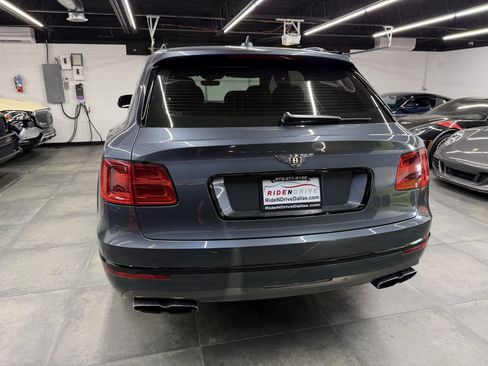 Used 2019 Bentley Bentayga image 5