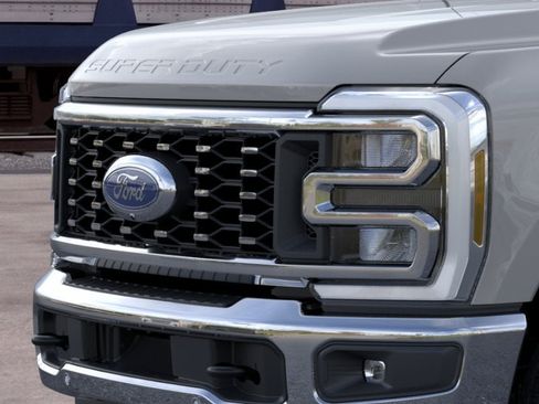 New 2026 Ford F350 4x4 Crew Cab DRW Super Duty image 39