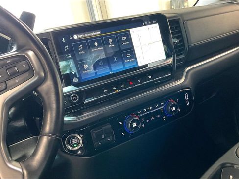 Used 2025 Chevrolet Silverado 1500 LT RWD image 11