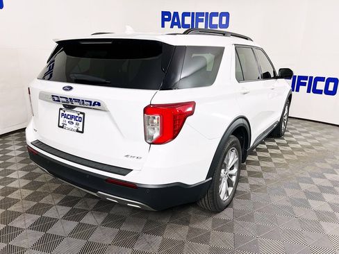 Certified 2023 Ford Explorer XLT w/ Equipment Group 202A AWD/4WD image 8