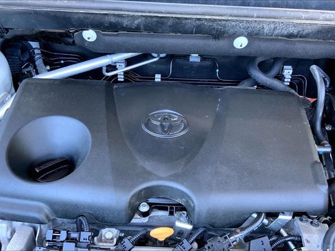 Used 2022 Toyota RAV4 XSE w/ XSE Grade Weather Package AWD/4WD image 33