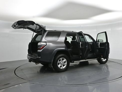 Used 2014 Toyota 4Runner SR5 RWD image 5