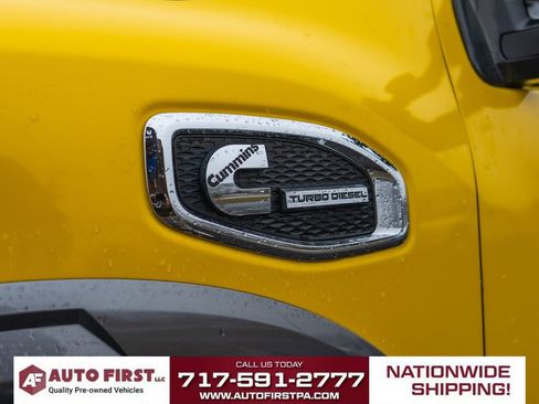 Used 2016 Nissan Titan PRO-4X w/ Pro-4x Convenience Package image 31