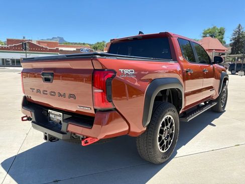 Used 2025 Toyota Tacoma TRD Off-Road AWD/4WD image 6