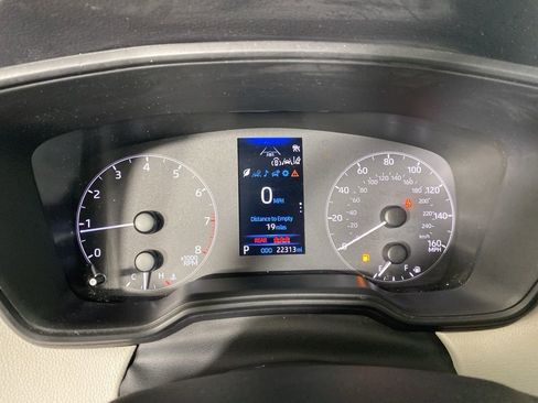 Used 2023 Toyota Corolla Cross L AWD/4WD image 12
