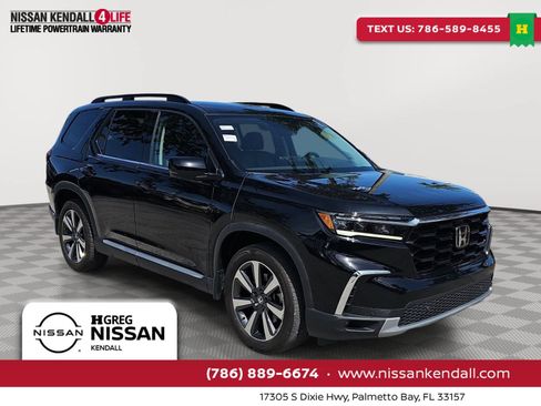 Used 2024 Honda Pilot Touring image 1