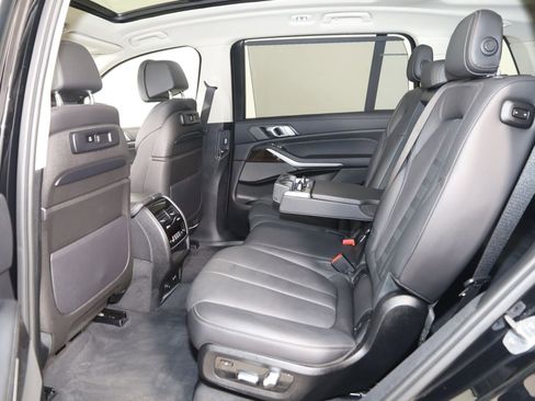 Used 2020 BMW X7 xDrive40i w/ Premium Package AWD/4WD image 54