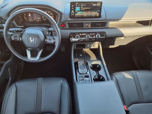 Certified 2025 Honda Pilot EX-L image 4