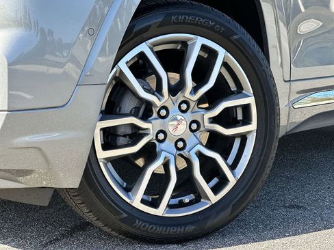 Used 2024 GMC Terrain Denali w/ Denali Premium Package image 14