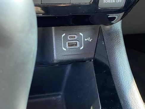 Used 2025 Jeep Compass Latitude w/ Altitude Special Edition AWD/4WD image 19