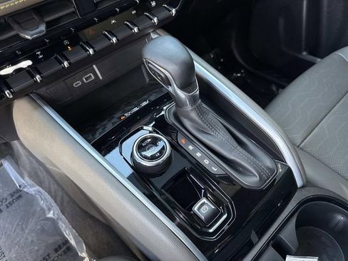 Used 2024 Chevrolet Colorado ZR2 w/ ZR2 Bison Edition image 26