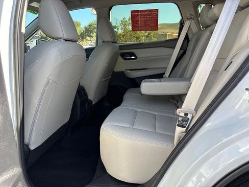 Certified 2024 Nissan Rogue SL FWD image 21