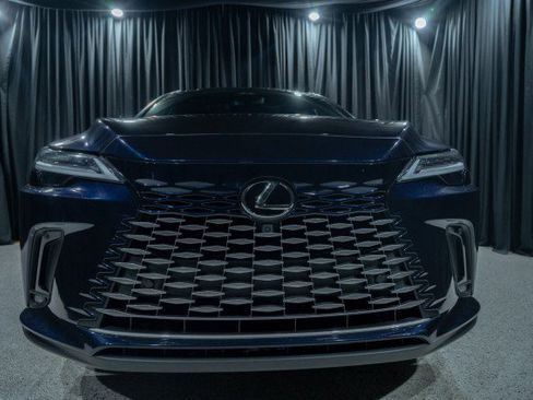Used 2023 Lexus RX 350 AWD/4WD image 2