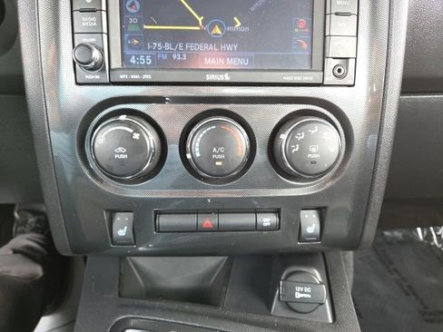 Used 2010 Dodge Challenger R/T image 11