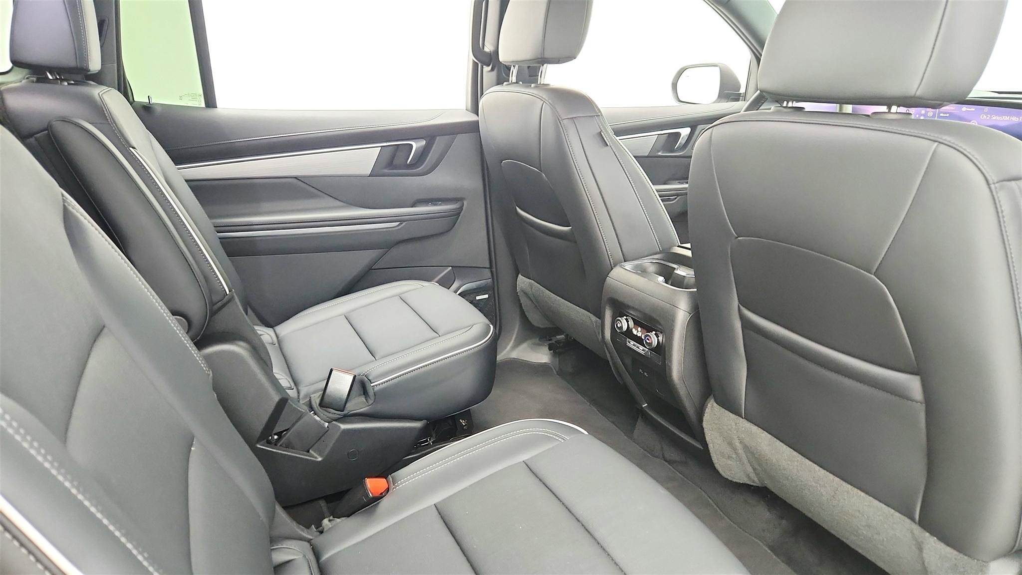 Used 2025 Buick Enclave Preferred FWD image 20