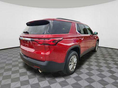 Used 2023 Chevrolet Traverse LT FWD image 4