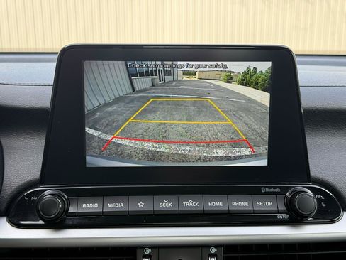 Used 2020 Kia Forte LXS FWD image 24