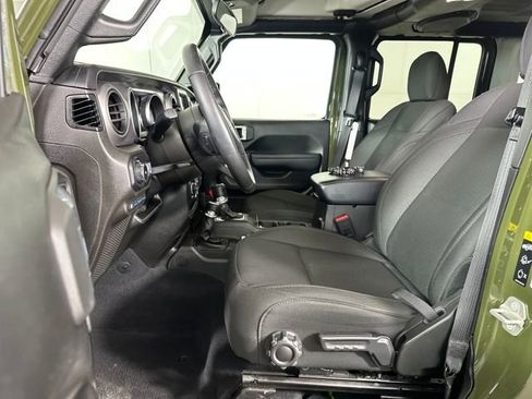 Used 2023 Jeep Wrangler Unlimited w/ Cold Weather Group image 11