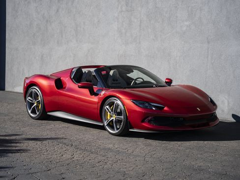 Used 2025 Ferrari 296 GTS RWD image 7