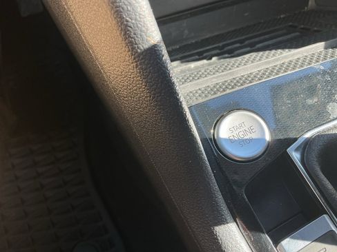 Certified 2025 Volkswagen Taos SEL w/ Black Wheel Plus Package image 24