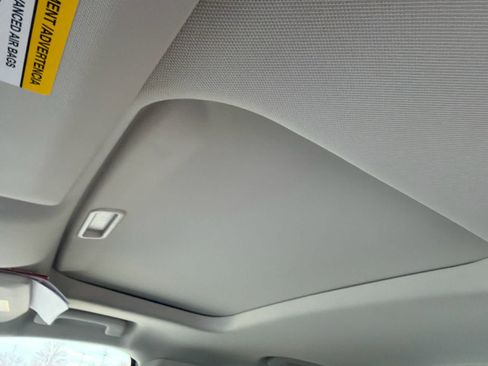 Used 2025 Ford Maverick XLT w/ XLT Luxury Package image 6