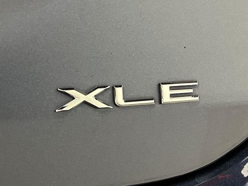 Used 2020 Toyota Avalon XLE w/ Carpet Mat Package FWD image 28