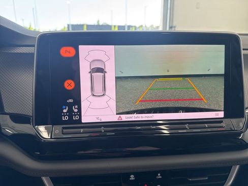 New 2026 Volkswagen Atlas Peak Edition image 23