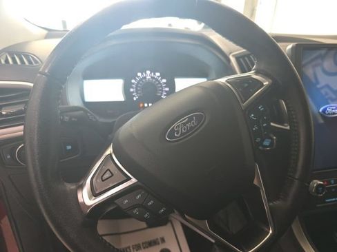 Used 2024 Ford Edge SEL AWD/4WD image 16