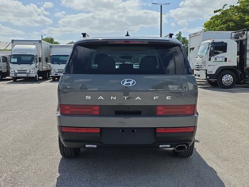 Used 2026 Hyundai Santa Fe SEL FWD image 6