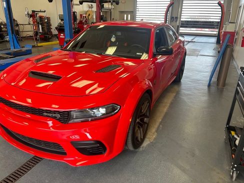 Used 2023 Dodge Charger SRT Hellcat w/ Harman/Kardon Audio Group RWD image 2