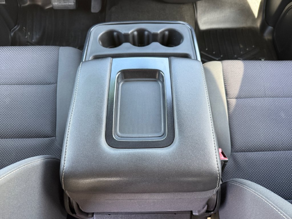 Used 2018 Chevrolet Silverado 1500 LT w/ LT Eassist Package AWD/4WD image 15