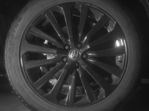 Used 2025 Toyota Highlander XSE image 14