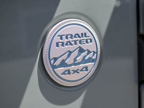 Used 2024 Jeep Wrangler Unlimited Sahara AWD/4WD image 25