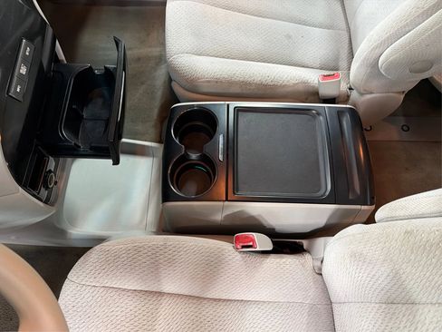 Used 2014 Toyota Sienna LE FWD image 27