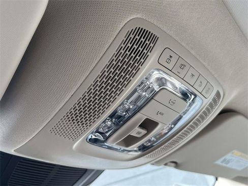 Certified 2024 Mercedes-Benz GLE 450e 4MATIC image 28