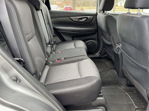 Used 2017 Nissan Rogue S image 14