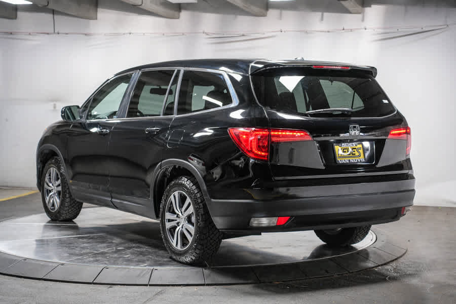 Used 2017 Honda Pilot EX-L image 2