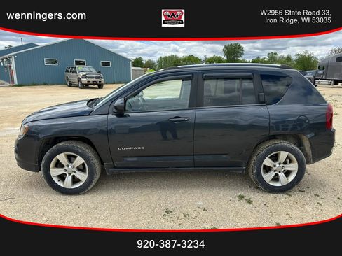 Used 2014 Jeep Compass Latitude w/ Trailer Tow Prep Group AWD/4WD image 1