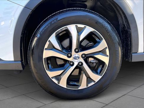 Used 2022 Subaru Outback Limited image 9