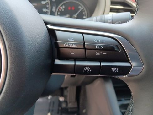 Certified 2025 MAZDA MAZDA3 Hatchback w/Premium Plus Pkg image 22