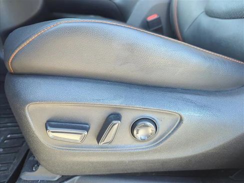 Used 2024 Toyota Sienna XSE w/ XSE Premium Package image 10