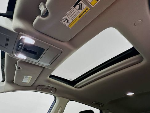Certified 2025 Honda CR-V EX image 11