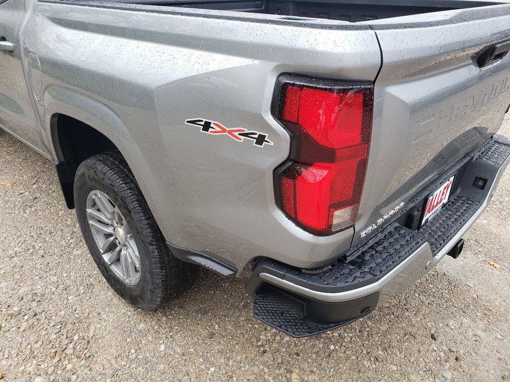 New 2026 Chevrolet Colorado LT w/ LT Convenience Package AWD/4WD image 12