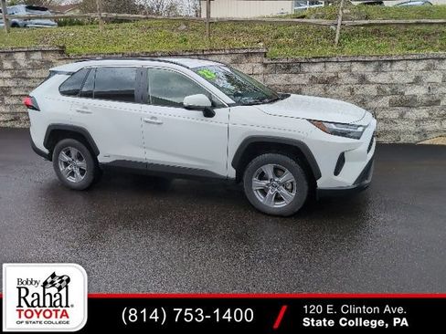 Used 2023 Toyota RAV4 LE AWD/4WD image 1